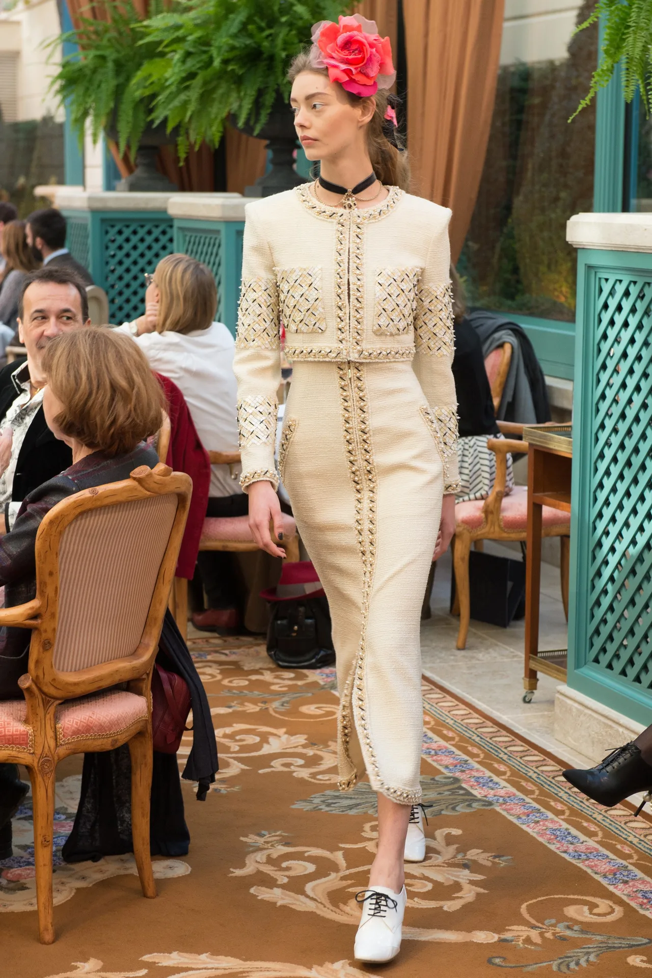 bst thoi trang chanel prefall 2017