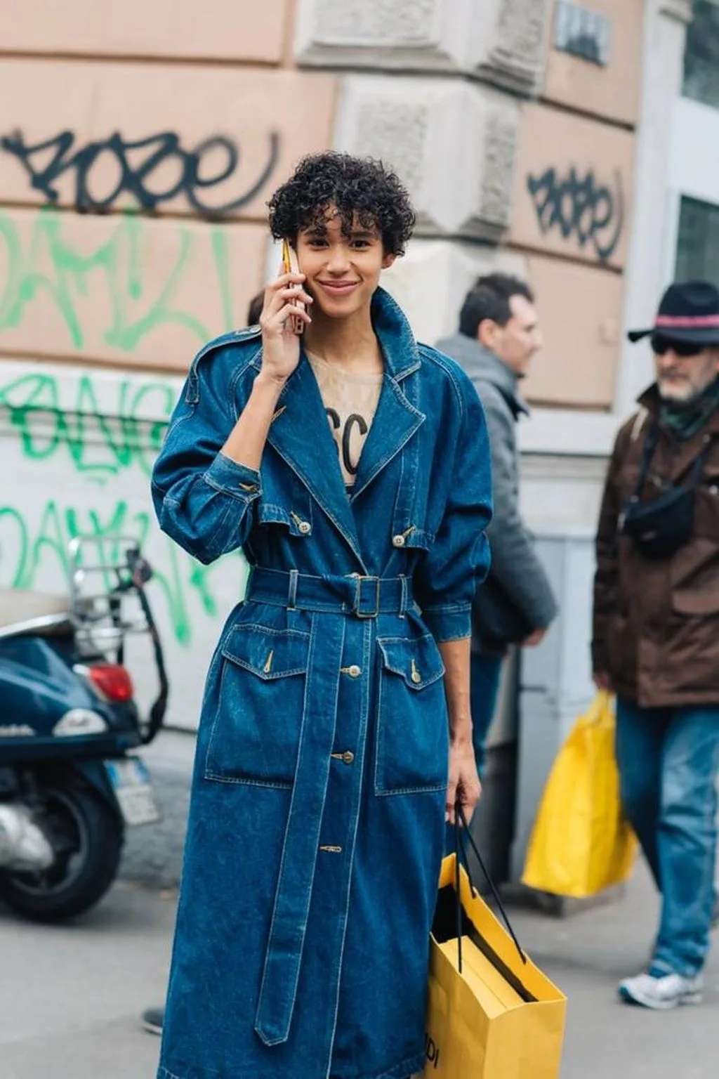 Những mẫu áo trench coat lên ngôi trong mùa mốt Thu – Đông 2018 23