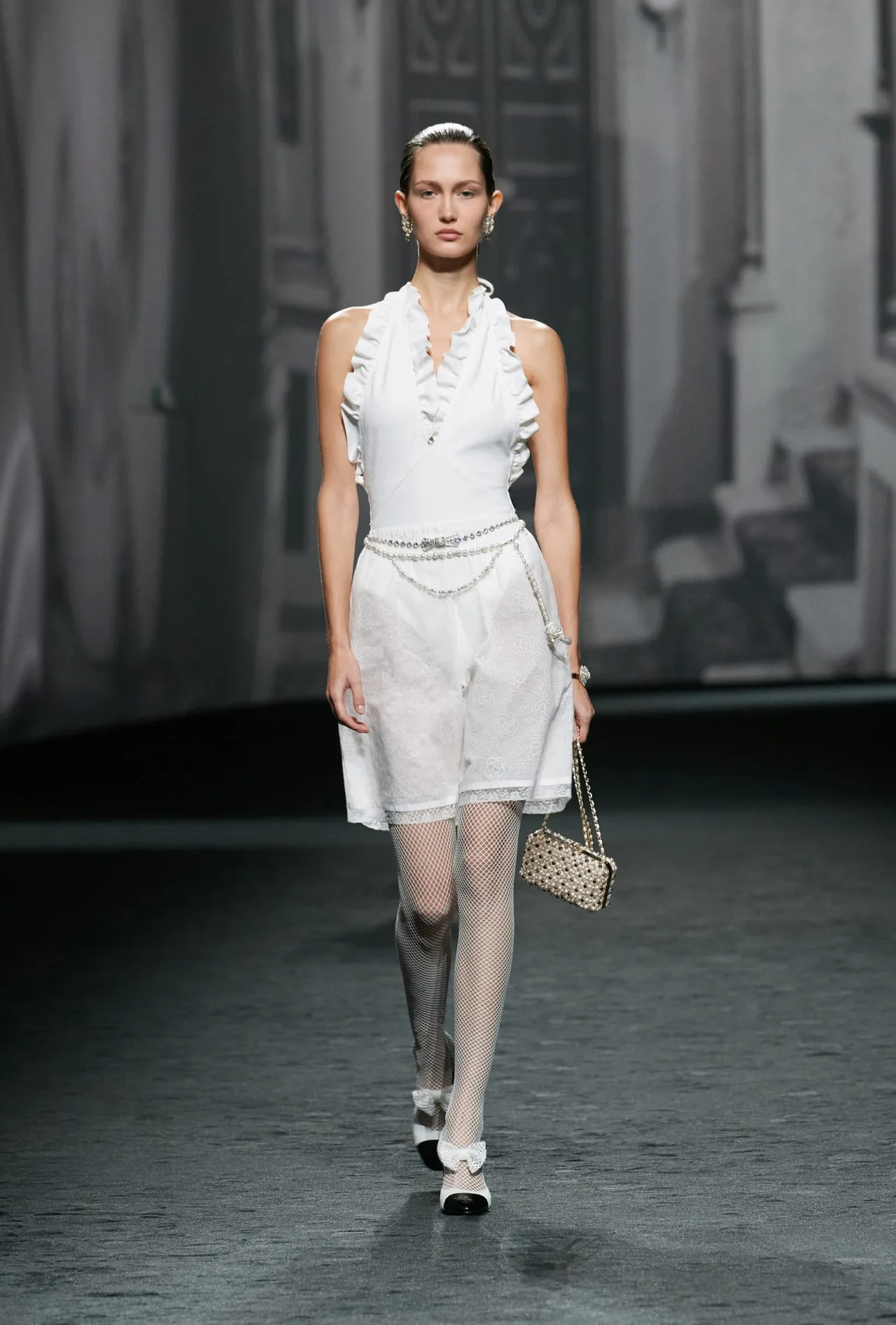 CHANEL Xuân Hè 2023 Ready to Wear look 8