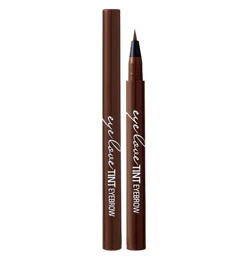 Thêm một sự lựa chọn khác cho bạn chính là Banila Co. Eye Love Tint Eyebrow Deep brown có màu nâu hơi sáng dành cho những cô nàng có tóc màu sáng.