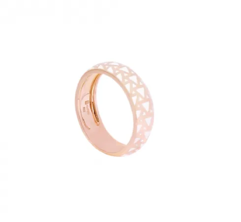 Nhẫn Ceri- Sản phẩm " độc" xuất hiện lần đầu tiên tại Việt Nam. Kết hợp đặc biệt giữa vàng 18K khảm chất liệu men sứ, Ceri như thổi làn gió mới cho phục sức với thông điệp kết nối cân bằng giữa quá khứ, hiện tại và tương lai