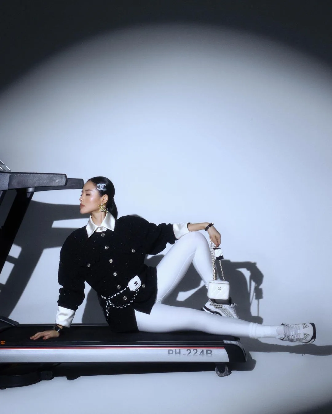 phối đồ gym sang trọng
