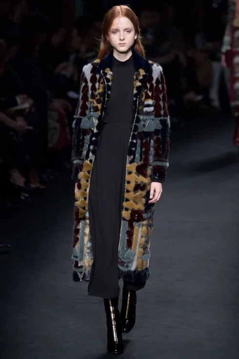 ao-khoac-long-thu-Valentino