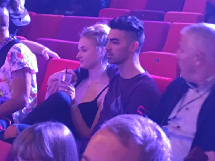 Joe Jonas và ngôi sao phim Game of Throne, Sophie Turner đính hôn - ELLE Việt Nam