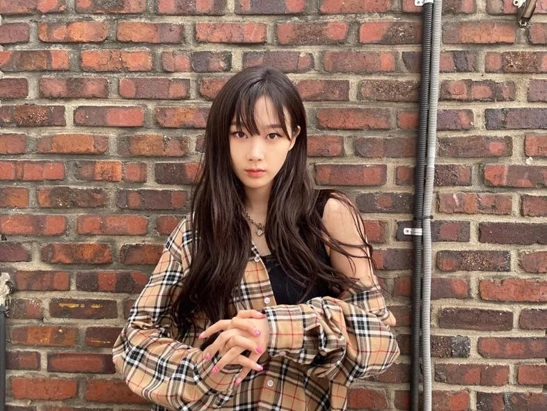 Giselle áo sơ mi sọc nâu