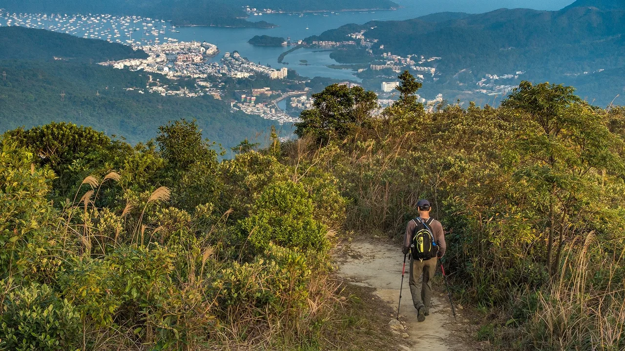 đường mòn Lưng Rồng (Dragon’s Back Trail