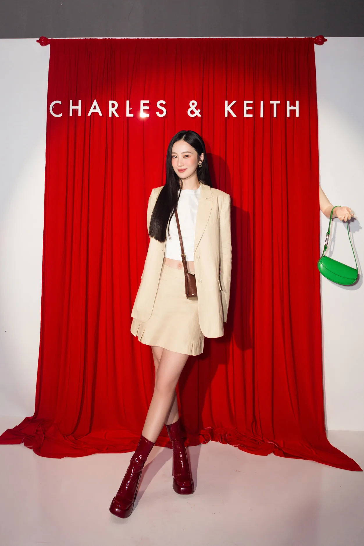 Jun Vũ trong sự kiện CHARLES & KEITH Fall 2022 Launch