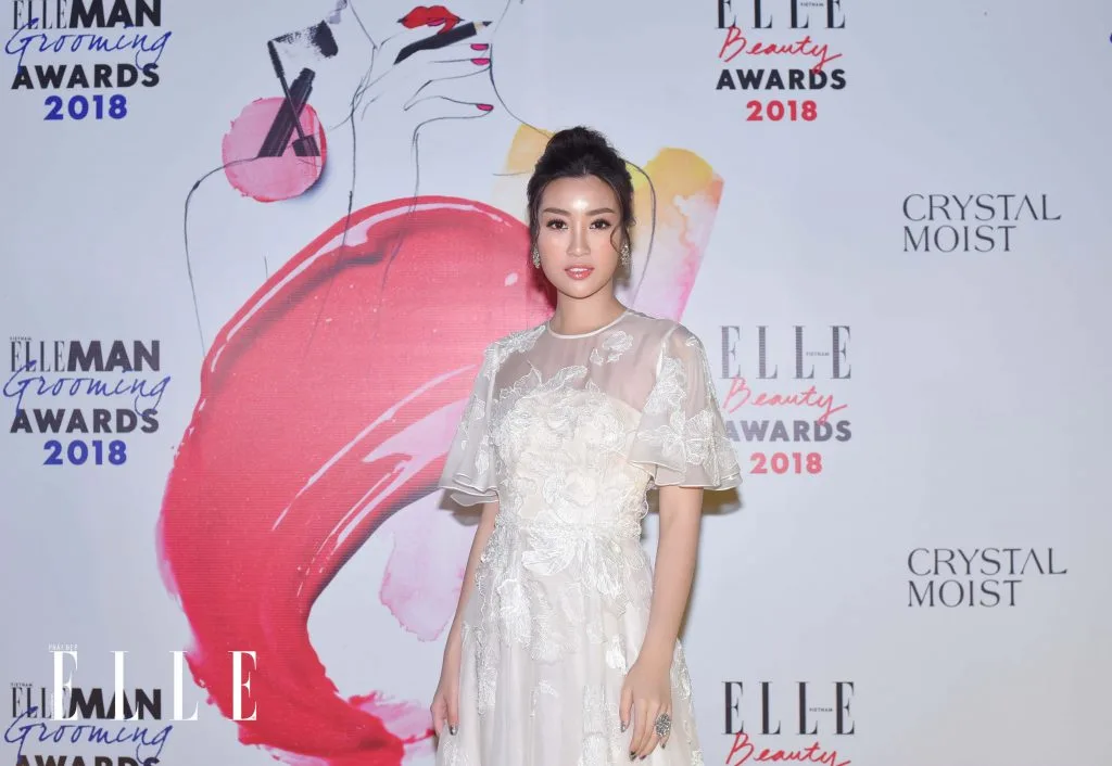 ELLE Beauty Awards 2018 trang điểm ấn tượng 10 ELLE Beauty Awards 2018 trang điểm ấn tượng 10