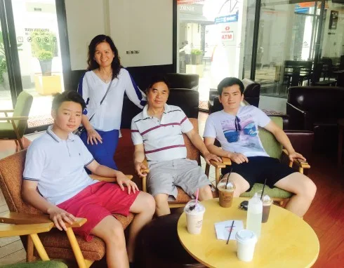 Gia đình hạnh phúc của chị Ngân