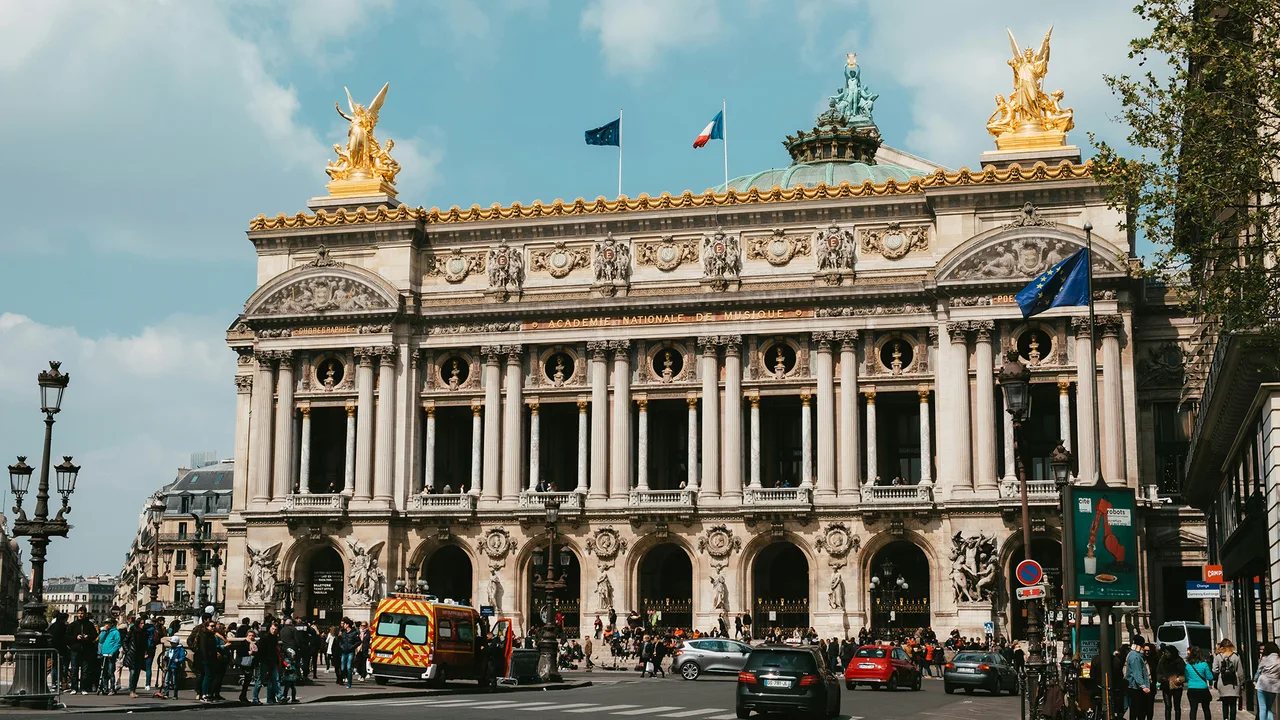emily in paris The Palais Garnier opera house