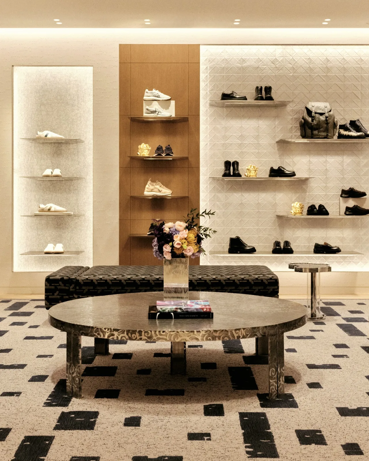 Flagship thời trang Dior tại Bắc Kinh, Trung Quốc