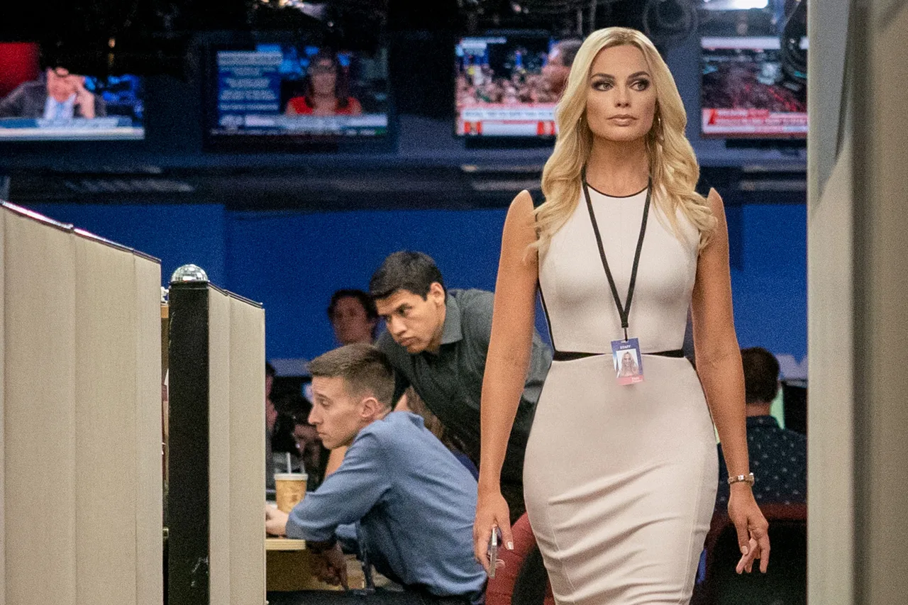 Margot Robbie trong phim bombshell