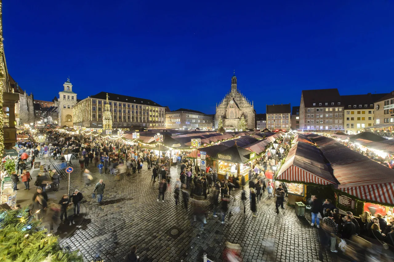 Khu chợ Christkindlesmarkt ở Đức là một phần không thể thiếu của văn hóa Đức vào mùa lễ hội