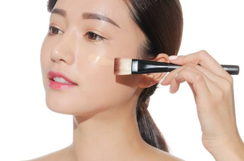 Kem lót giúp giữ lớp trang điểm lâu trôi Kem lót giúp giữ lớp trang điểm lâu trôi