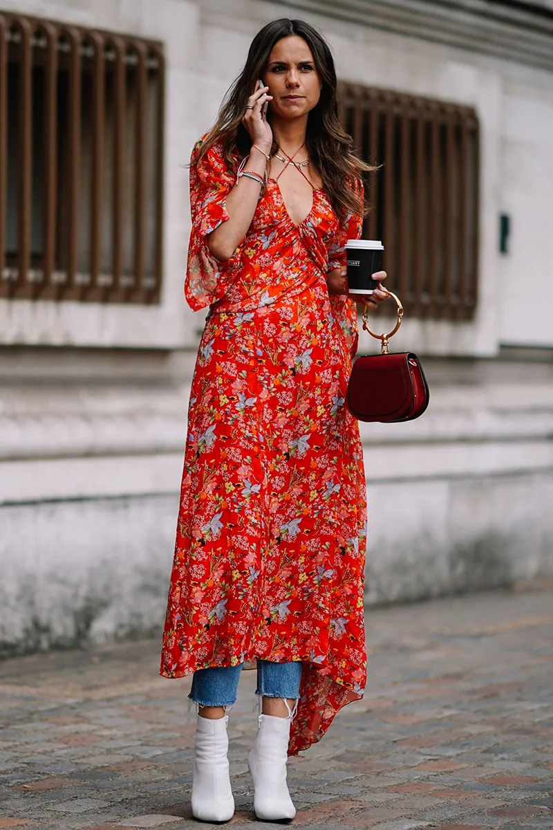 10-cach-mix-match-noi-bat-cho-xuan-he-2018-voi-vay-dai-va-quan-jeans-4