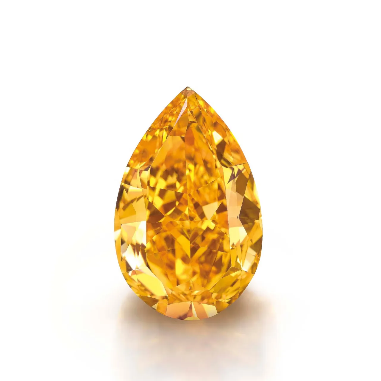 Sắc cam hiếm có trong những kiệt tác kim cương đến từ chiếc nhẫn The Orange Diamond Ring.