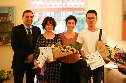 Hai Giải Nhì của cuộc thi Nước Pháp Tôi Yêu