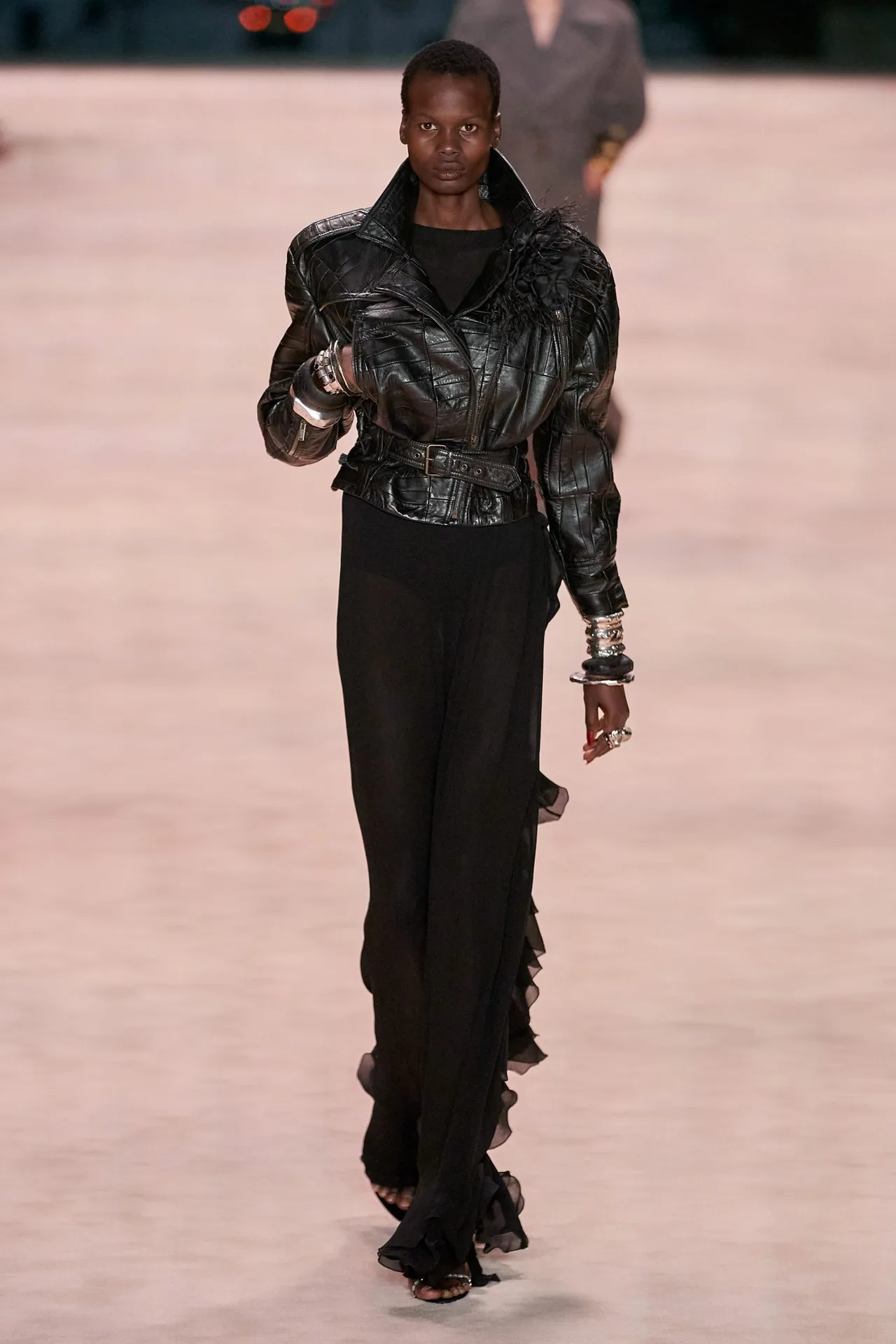 Saint Laurent ready-to-wear mùa Đông 2022 Look 14