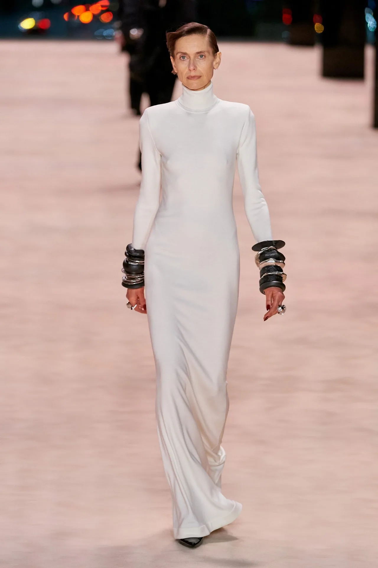 Saint Laurent ready-to-wear mùa Đông 2022 Look 38