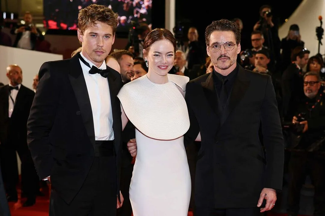 Emma Stone cùng bạn diễn Austin Butler