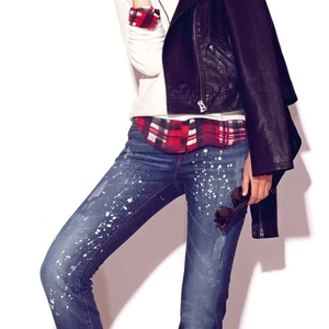 1 món đồ 2 phong cách: Quần jeans ống đứng