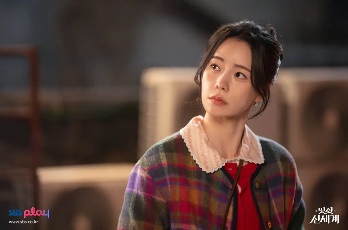 thời trang Lim Ji Yeon trong "Kẻ thù hoàng gia của tôi"