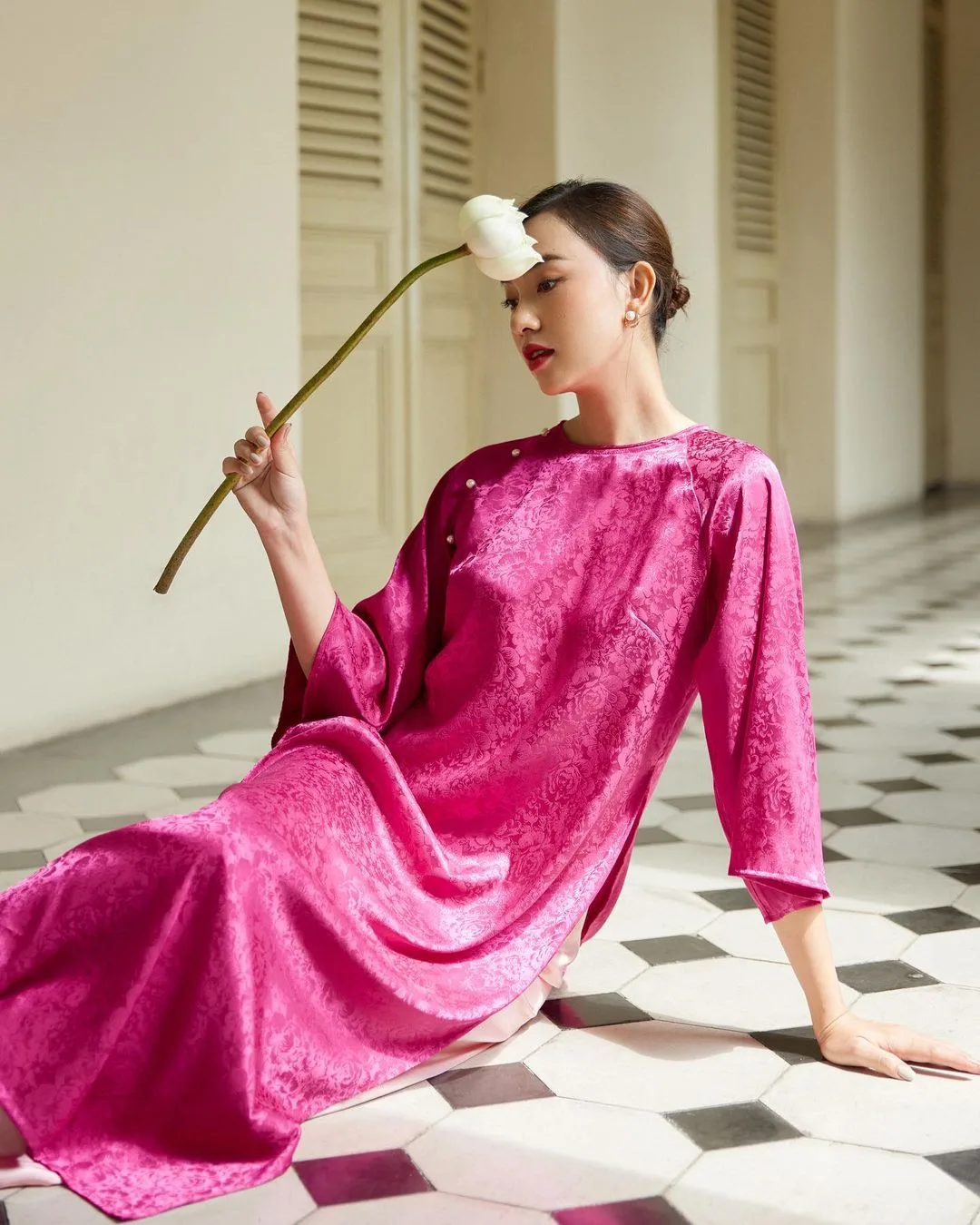 áo dài vải gấm màu hồng