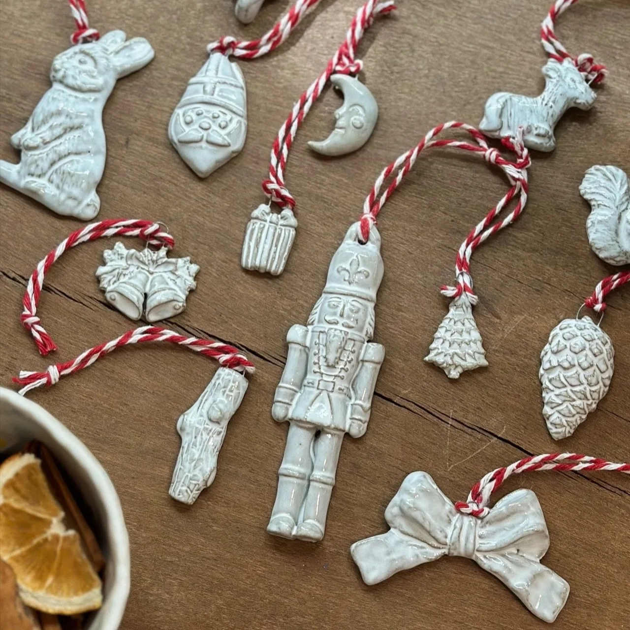 Hoạt động làm gốm trang trí Noel ở Haru Craft Studio