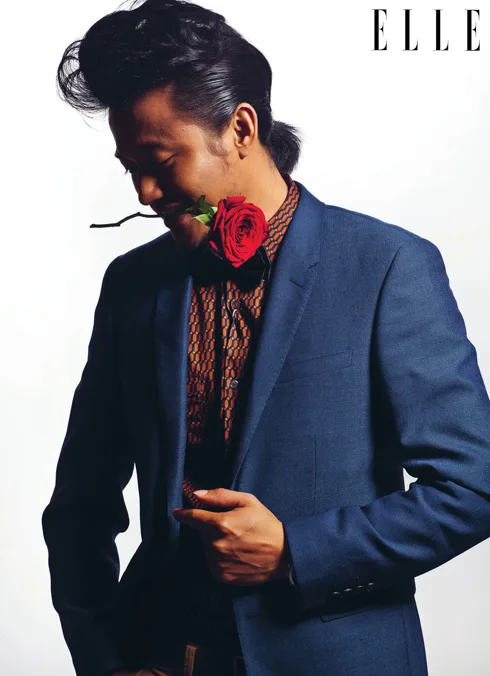 Áo sơmi và suit Burberry, thắt lưng Pedro