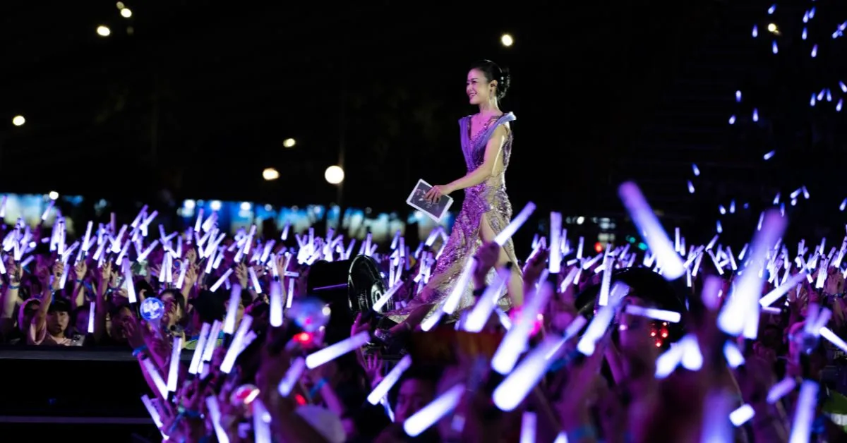 MC Phí Linh 16 năm trên sân khấu