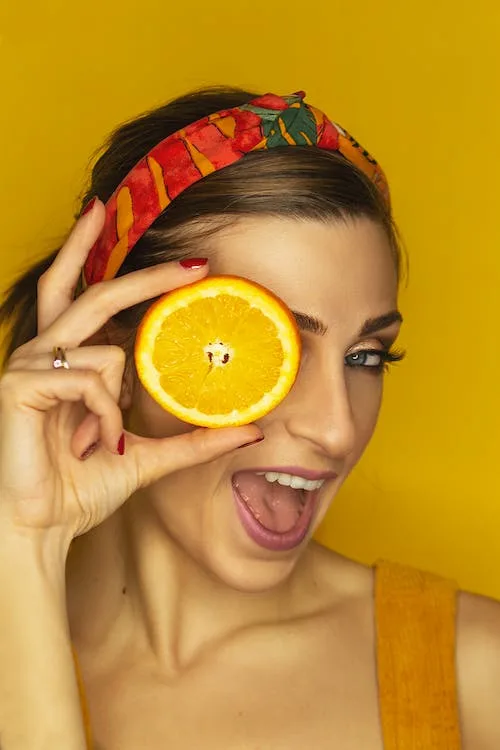 cải thiện kết cấu da bằng cách sử dụng vitamin C