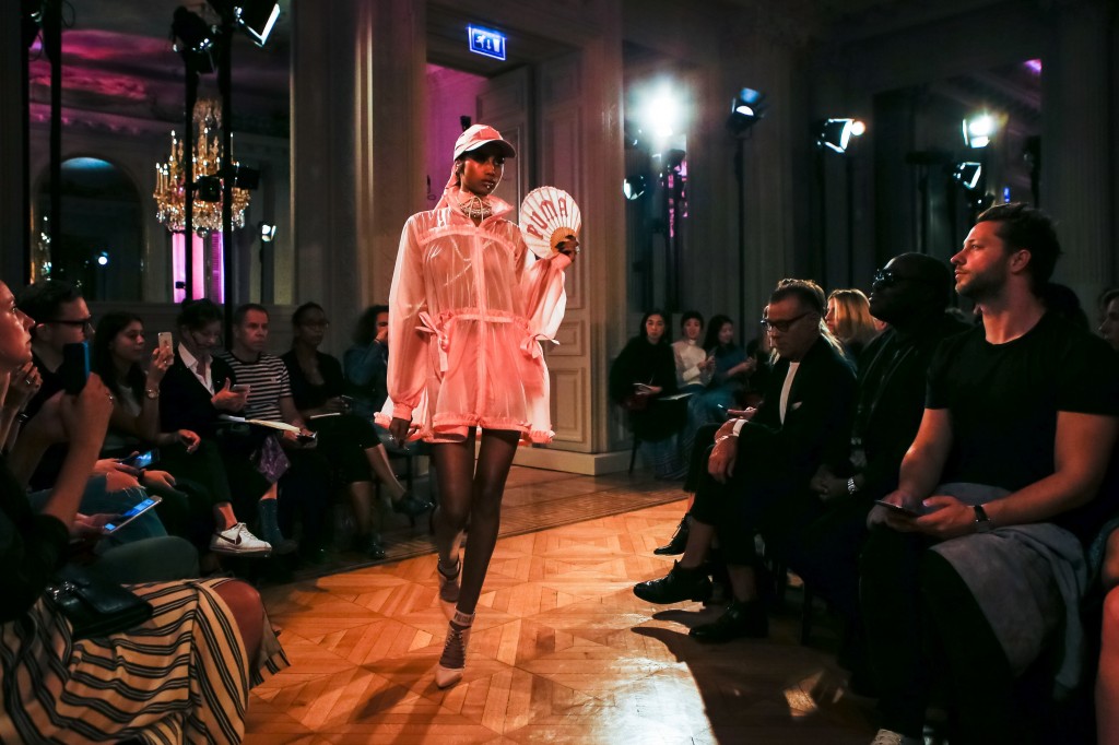 Show diễn Fenty x Puma Xuân - Hè 2017 của Rihanna - ElleVN