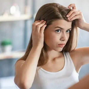 Giải mã về Minoxidil: Liệu đây có là thần dược cho người rụng tóc, hói đầu?