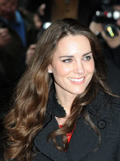 Bí quyết làm đẹp từ công nương Kate Middleton: tô điểm chân mày