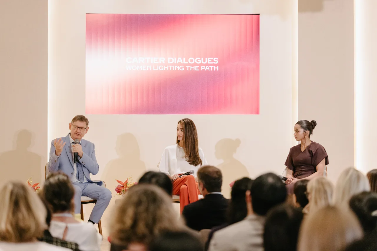 Cyrille Vigneron, Amal Clooney và Ramla Ali tham gia phiên thảo luận Cartier Dialogues diễn ra trước thềm lễ trao giải Cartier Women’s Initiative.