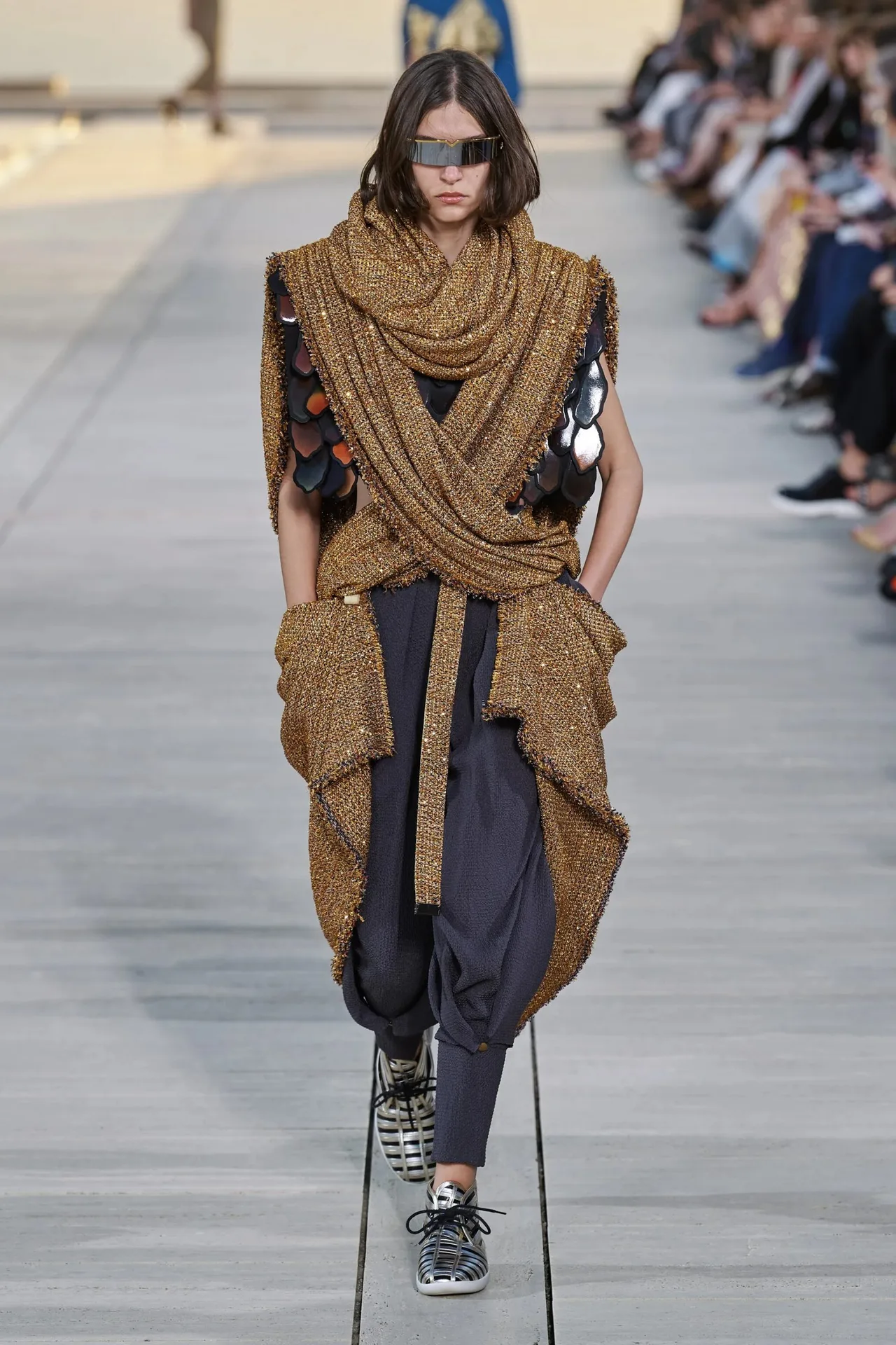 Louis Vuitton Cruise 2023 look 12