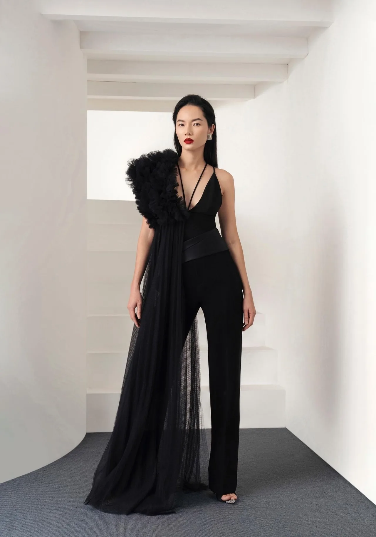 váy dạ tiệc Jenny K Tran BST thời trang mang tên Orphic