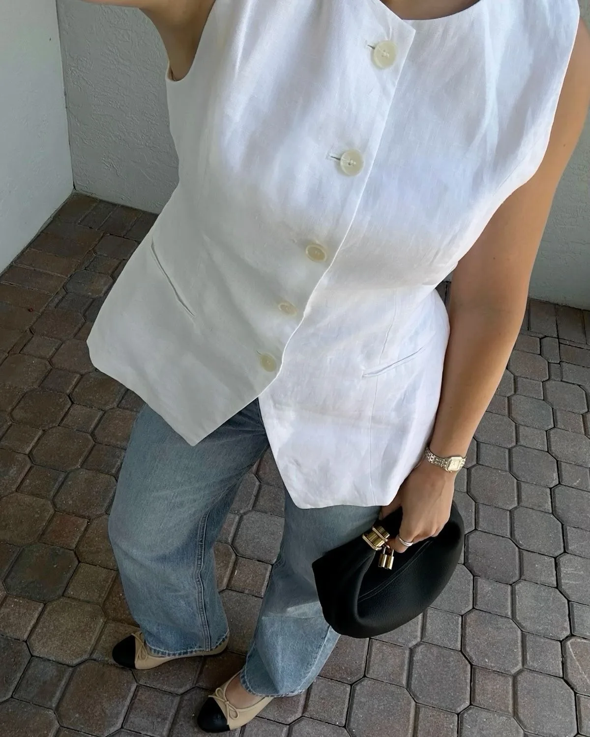 áo gile vest linen và quần jeans