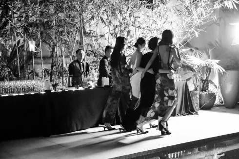 Để chuẩn bị cho show diễn Lam Đêm, nhà thiết kế chọn địa điểm tại ngôi biệt thự của phu nhân Marielle Genet tại Thảo Điền, quận 2.
