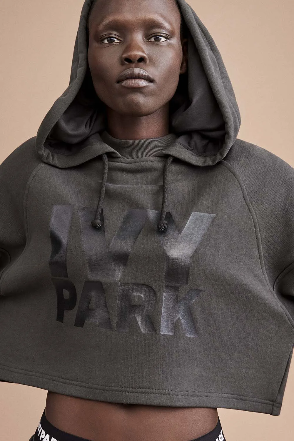 Beyoncé giới thiệu BST Thu đông 2017 mới nhất của thương hiệu Ivy Park Beyoncé giới thiệu BST Thu đông 2017 mới nhất của thương hiệu Ivy Park