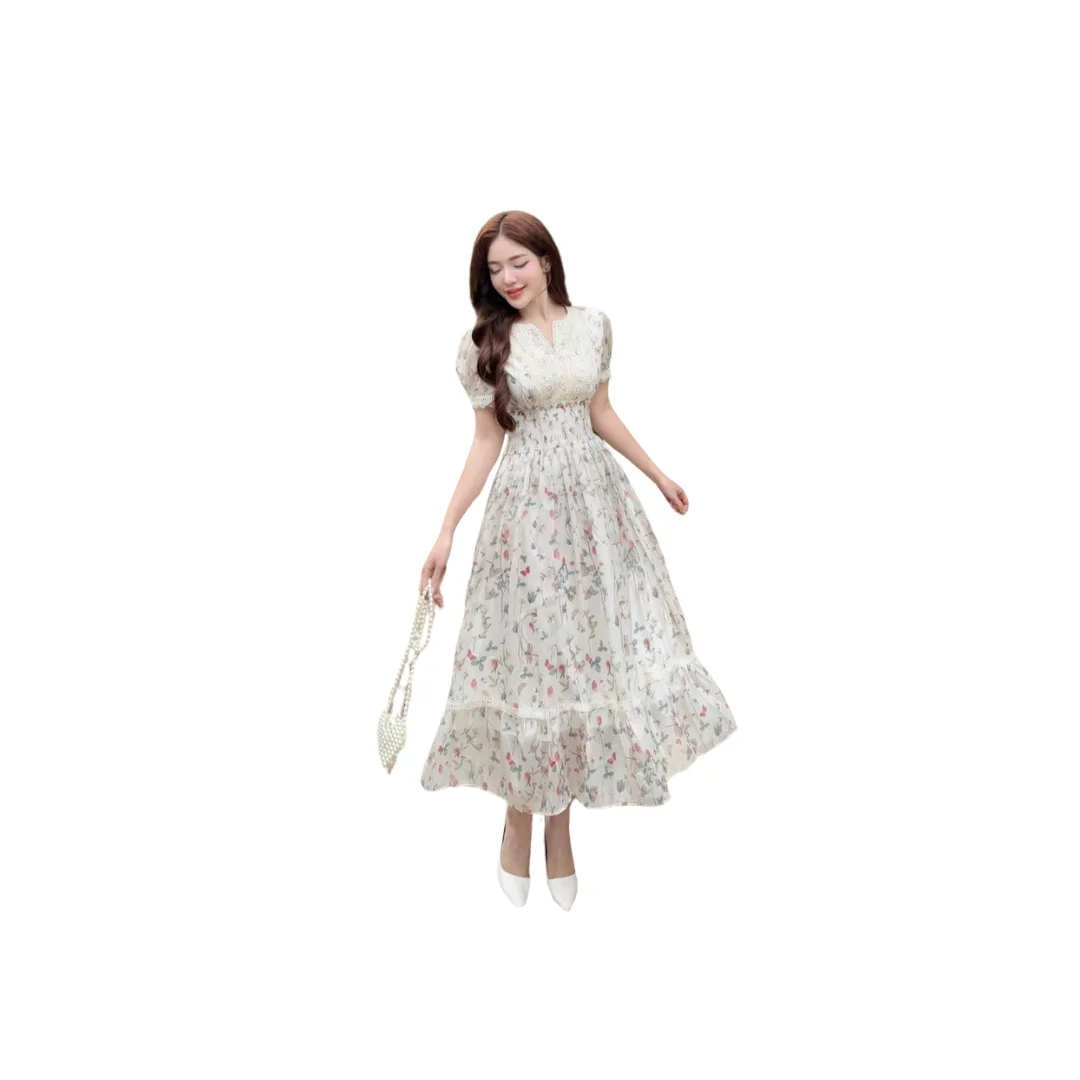 ELLE Blinh-3.png