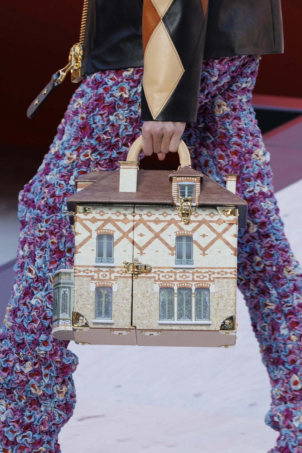túi xách nhà búp bê đồ chơi của Louis Vuitton