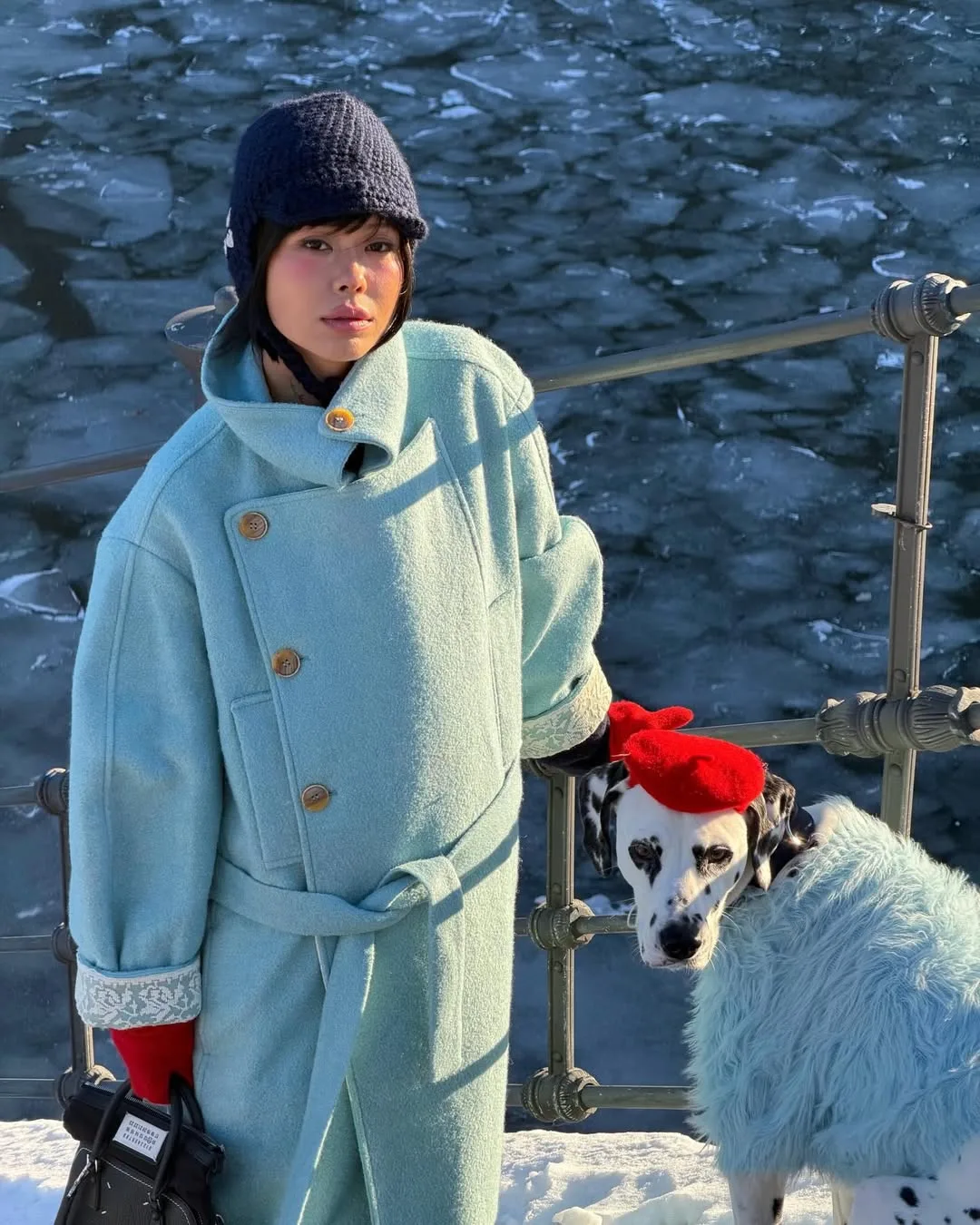 áo choàng màu icy blue