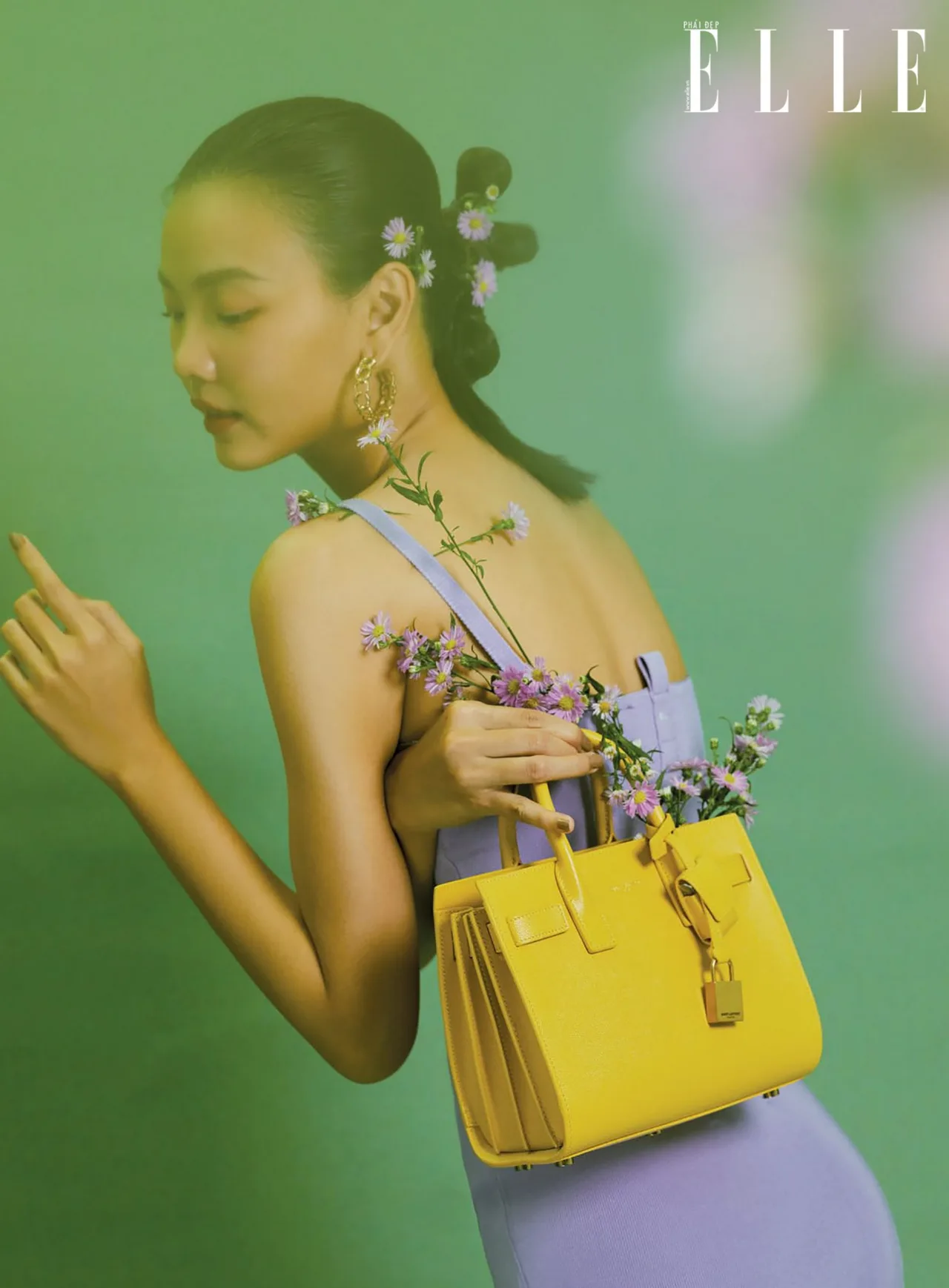 chiếc túi thương hiệu Saint Laurent