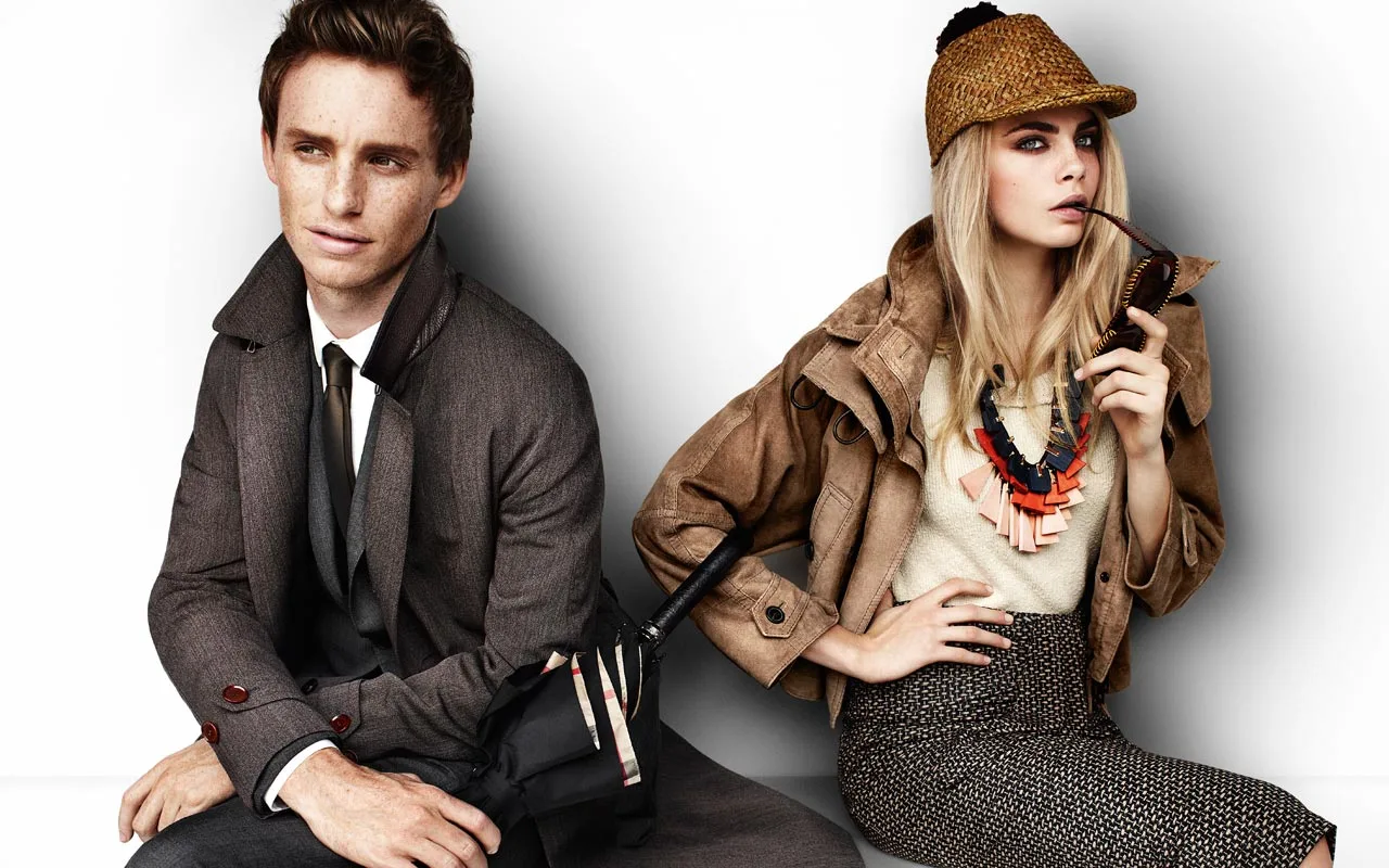 "Chiến binh cầu vồng" Cara Delevingne trở lại sàn runway của thương hiệu Burberry "Chiến binh cầu vồng" Cara Delevingne trở lại sàn runway của thương hiệu Burberry