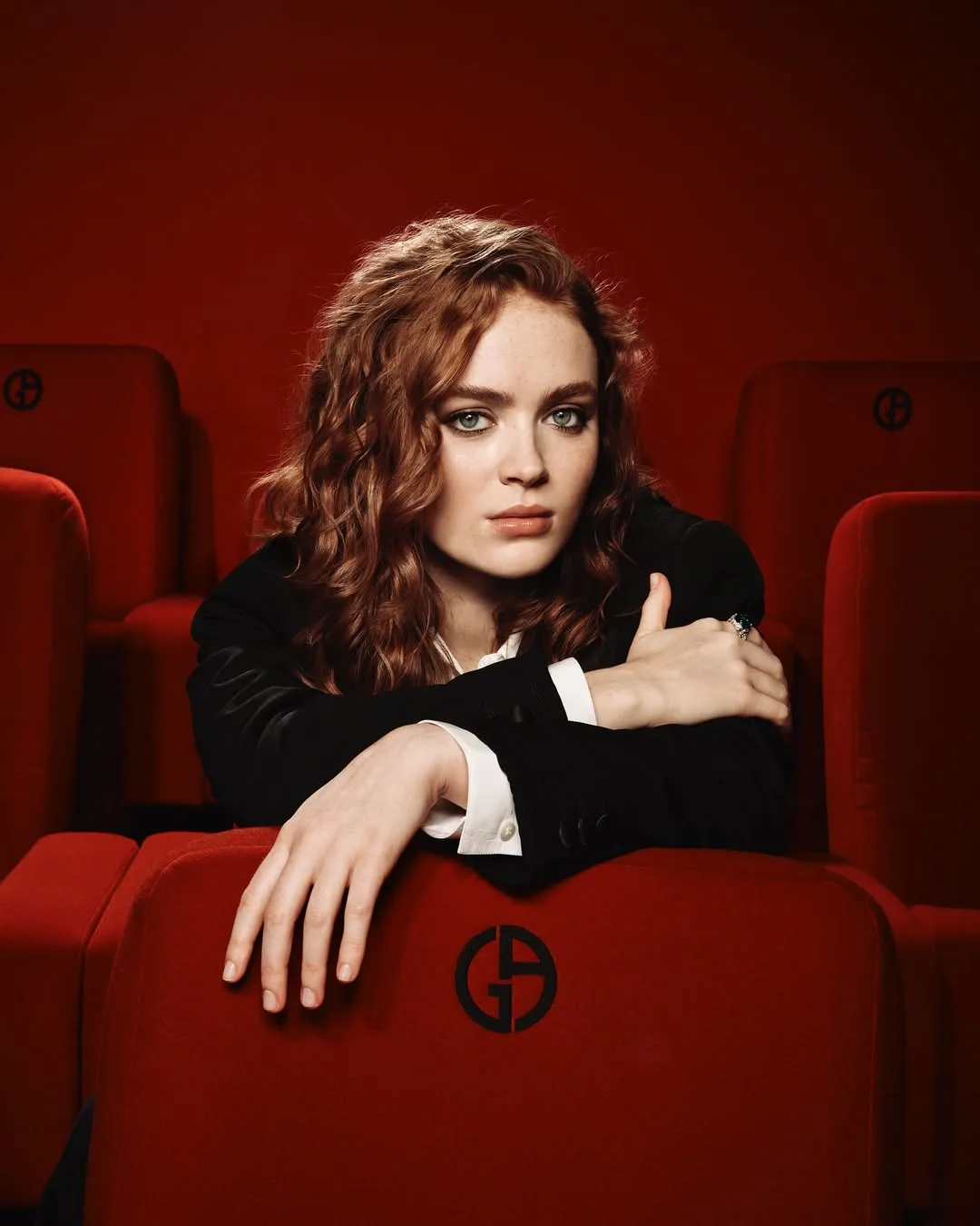 Sadie Sink diện blazer