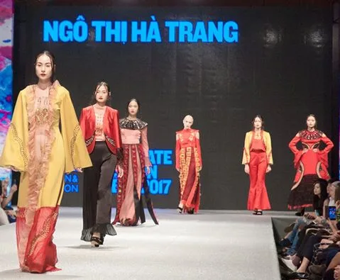 Mãn nhãn với các bộ sưu tập tại show diễn - "The Innovators - Dẫn đầu xu hướng" Mãn nhãn với các bộ sưu tập tại show diễn - "The Innovators - Dẫn đầu xu hướng"
