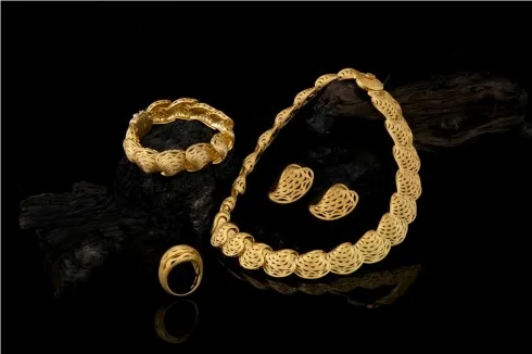 Bộ trang sức vàng 24K Bộ trang sức vàng 24K
