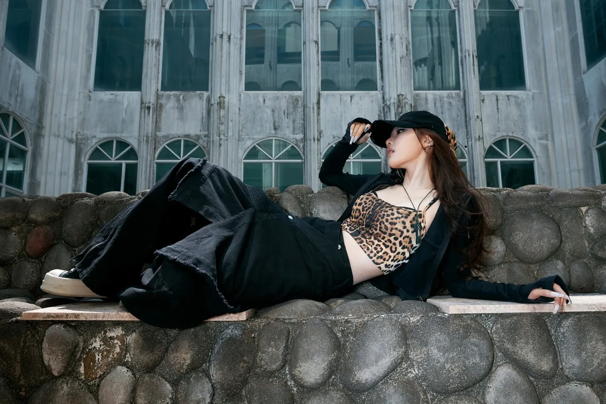 áo croptop thời trang aespa dirty work