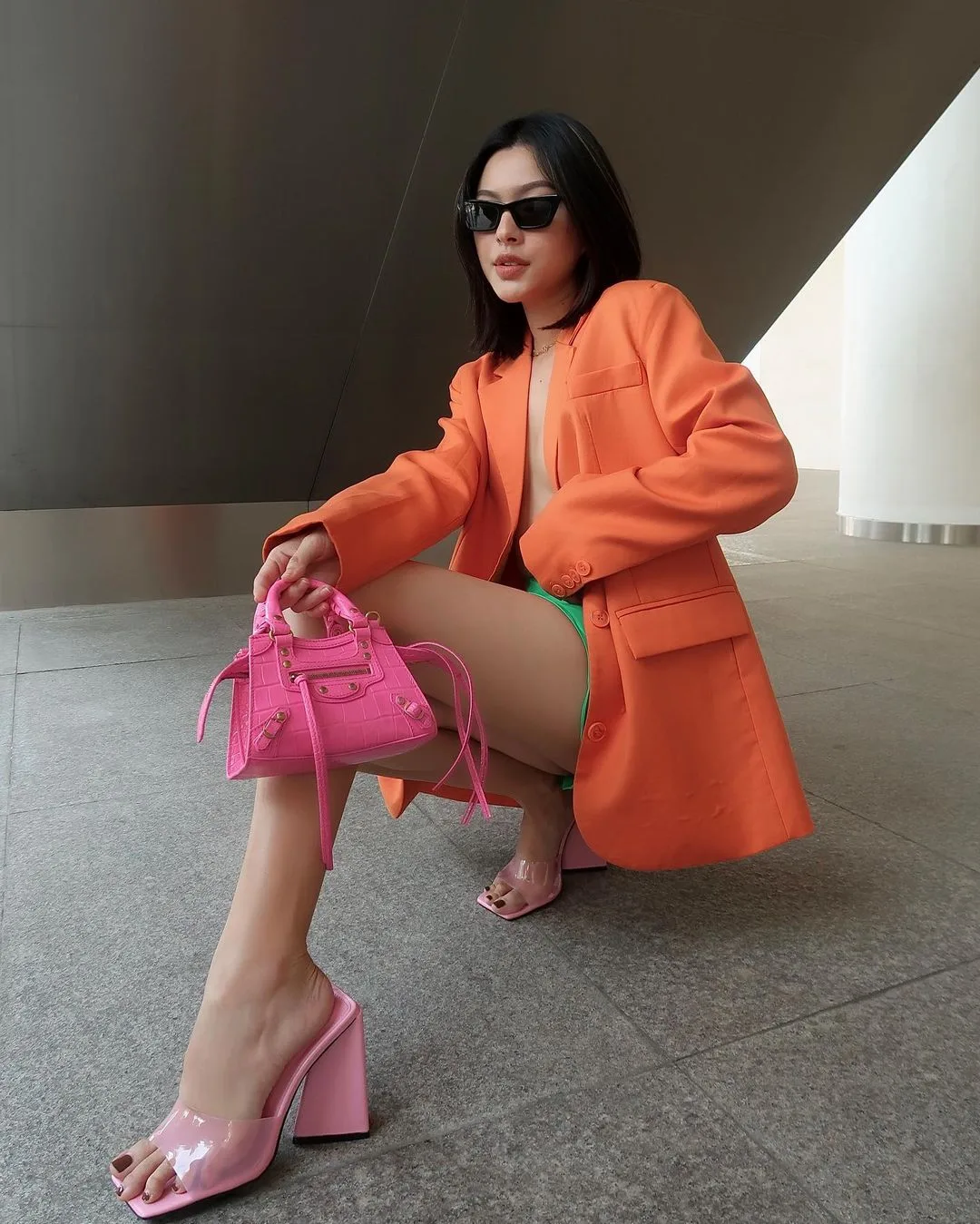 tú hảo diện blazer không bra